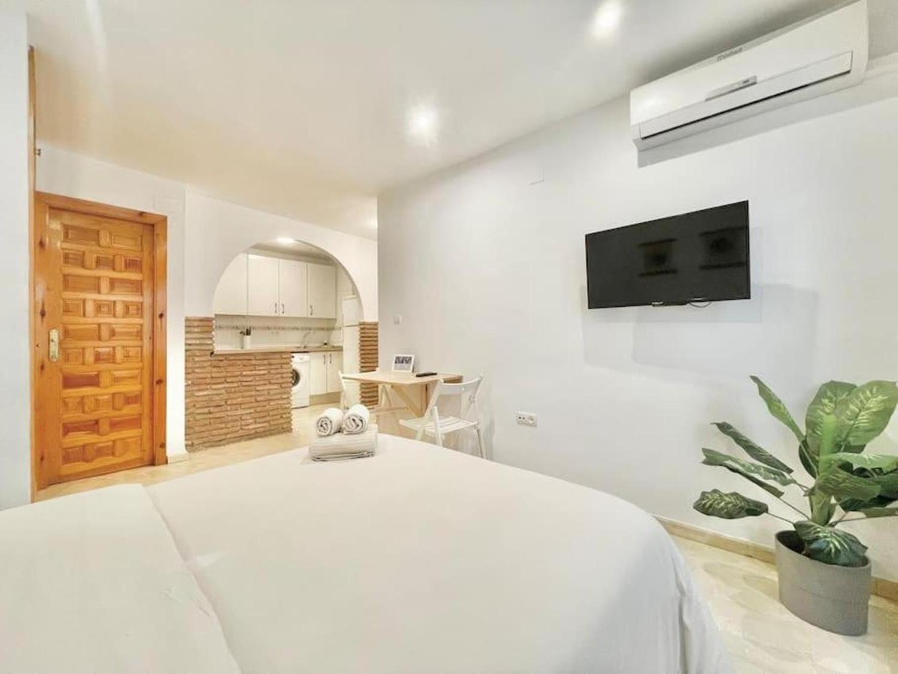 Elvira Urban Living - Granada Centro Apartment Екстериор снимка